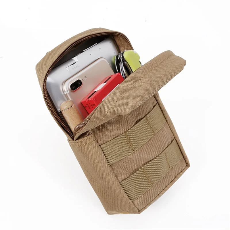 MOLLE Guerteltasche geoeffnet - Innenansicht