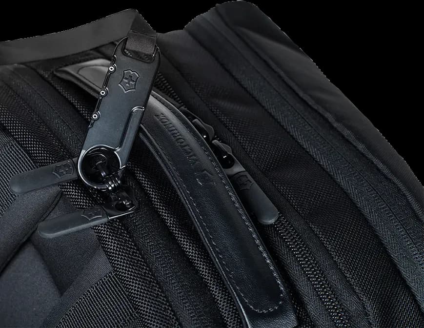 Schwarzer Rucksack für Damen & Herren details verschluss