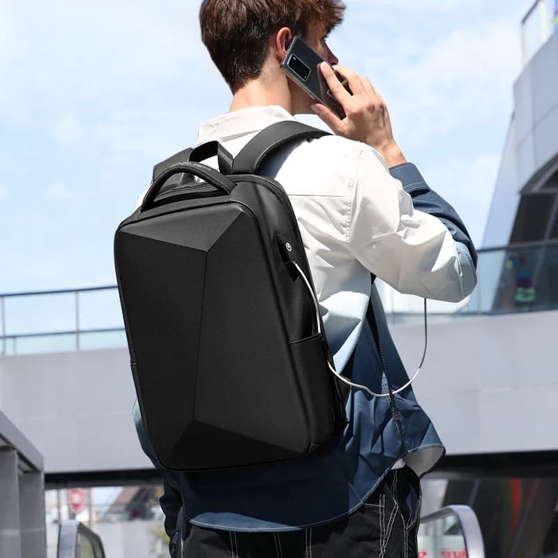 Laptop Rucksack Damen Herren mit einer person
