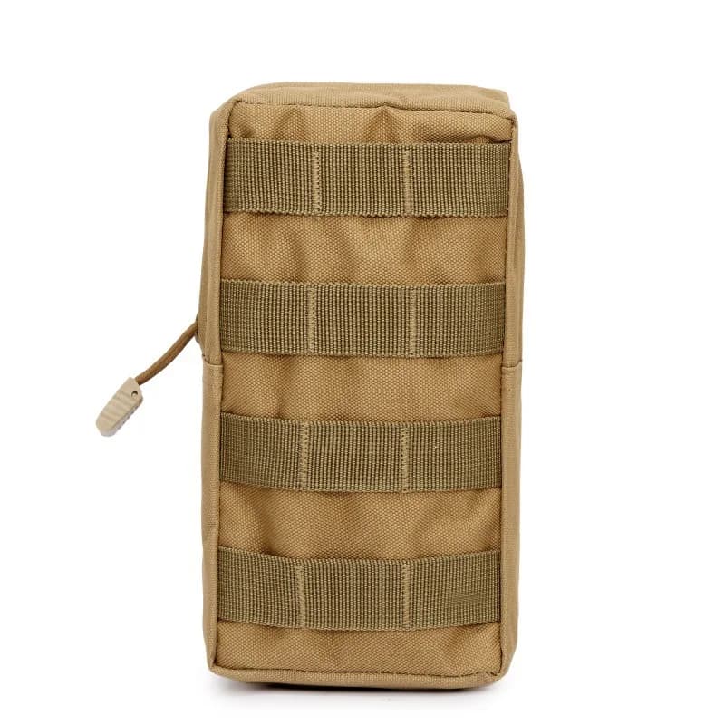 MOLLE Guerteltasche befuellt mit Smartphone und Tools